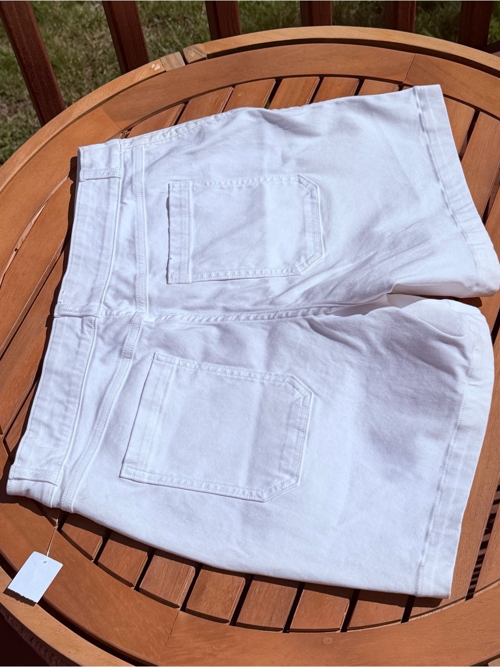 SPANX Stretch Twill Shorts Bright White Size 6 NWT 6” Inseam - Picture 4 of 7
